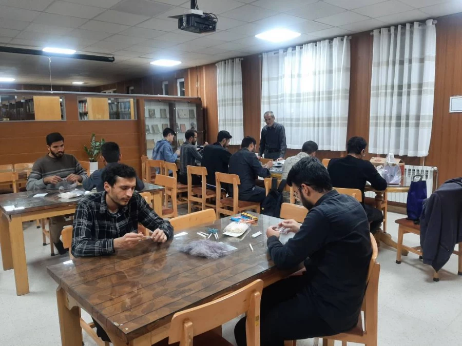 چهارمین جلسه از سلسله جلسات کارگاهی آموزشی «تولید ابزارهای آموزشی ریاضی» 7