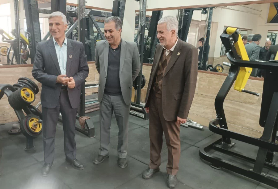 بازدید دکتر باقری و هیات همراه از مرکز برادران دانشگاه فرهنگیان علامه طباطبائی سبزوار 
 3