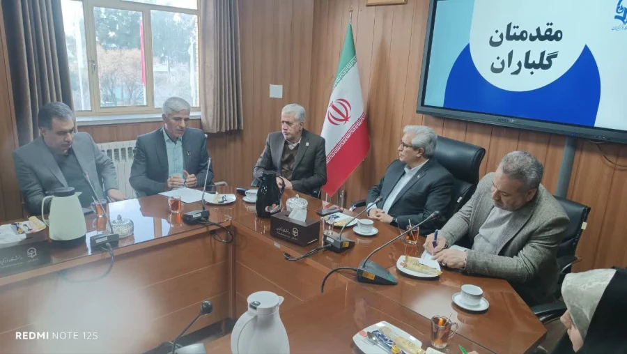 حضور دکتر باقری یزدی، سرپرست دانشگاه فرهنگیان استان خراسان رضوی در مرکز علامه طباطبائی سبزوار 
 3