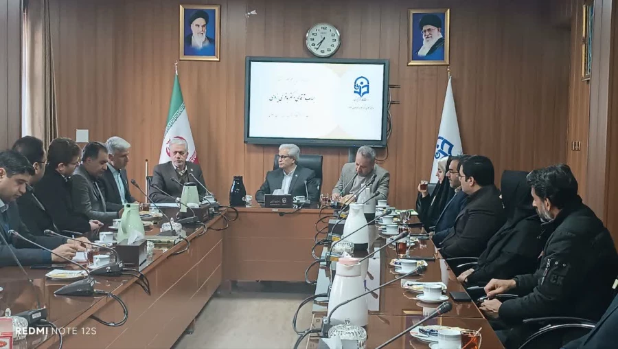 حضور دکتر باقری یزدی، سرپرست دانشگاه فرهنگیان استان خراسان رضوی در مرکز علامه طباطبائی سبزوار 
 4