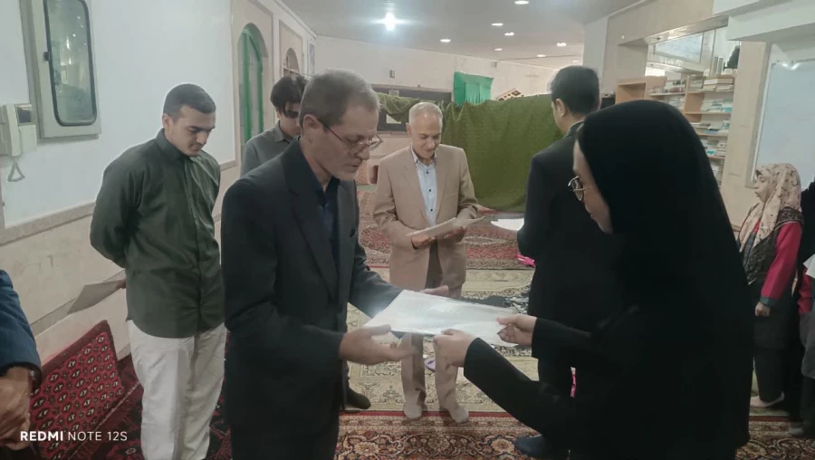 به مناسبت دهه سرآمدی آموزش انجام شد؛ تقدیر از دانشجومعلمان جهادگر 
 5